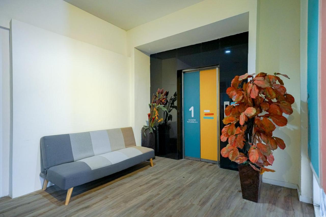 Reddoorz @ Sunset Point Seminyak Hotel Екстериор снимка
