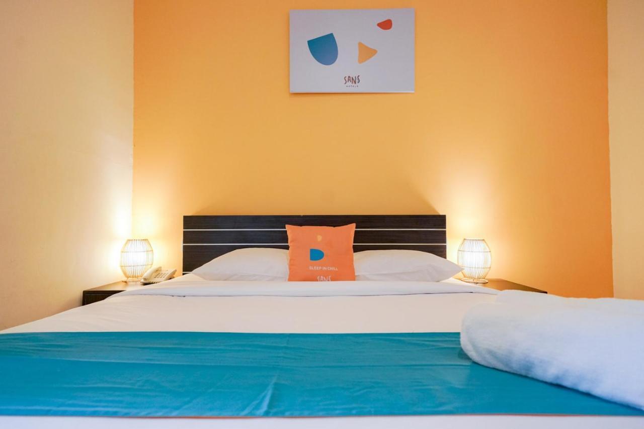 Reddoorz @ Sunset Point Seminyak Hotel Екстериор снимка