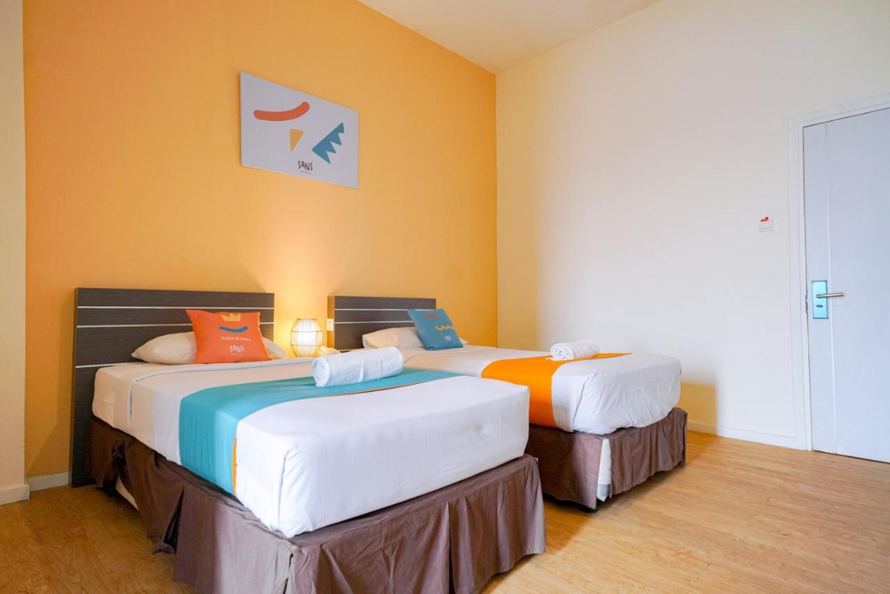 Reddoorz @ Sunset Point Seminyak Hotel Екстериор снимка