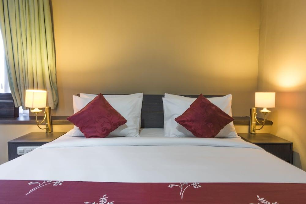 Reddoorz @ Sunset Point Seminyak Hotel Екстериор снимка